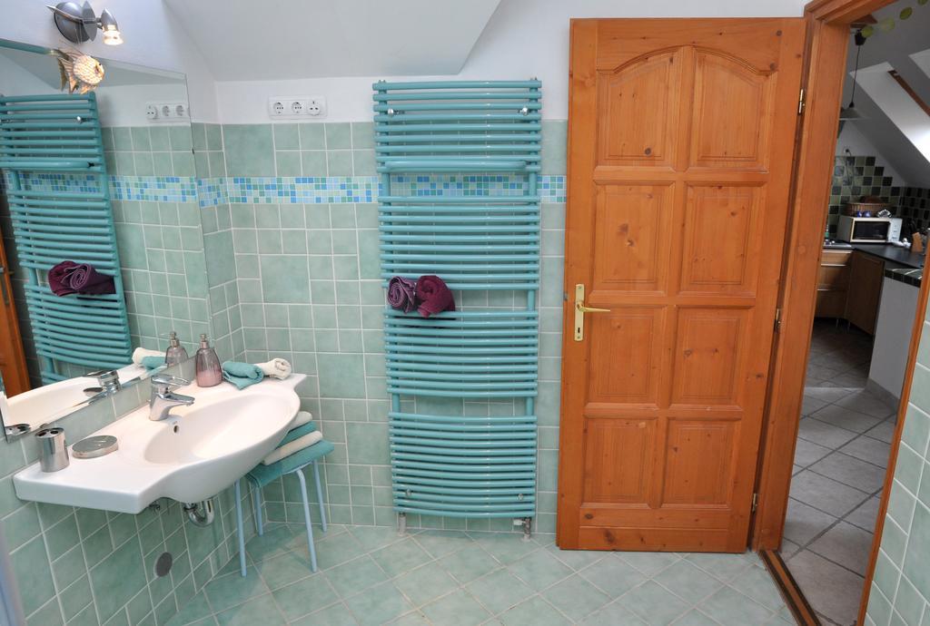 Kiralyszeke Apartman Егер Екстериор снимка