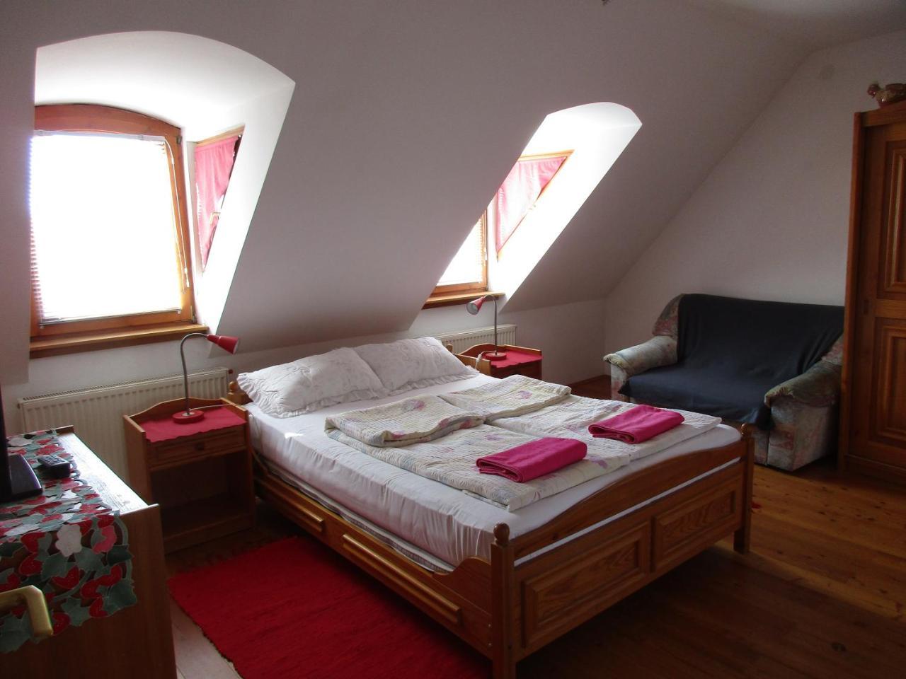 Kiralyszeke Apartman Егер Екстериор снимка