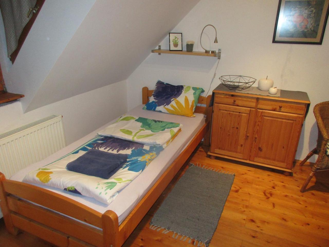 Kiralyszeke Apartman Егер Екстериор снимка