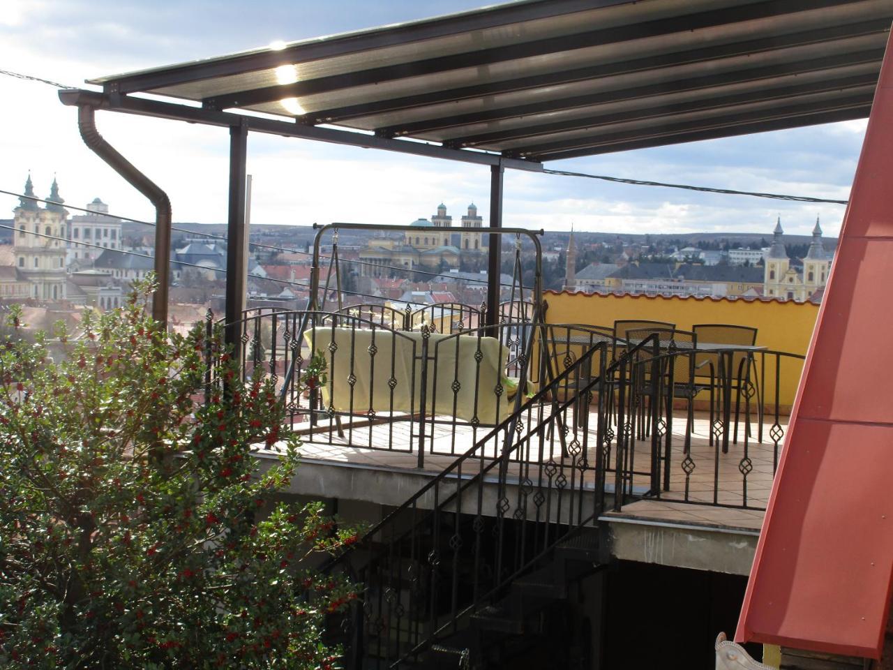 Kiralyszeke Apartman Егер Екстериор снимка